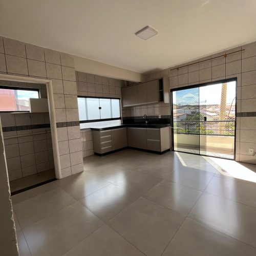 3F1B5444-1E85-4C1A-B63D-D09A597CD939