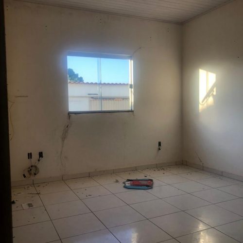 C4179F17-EC9A-4D74-BDC2-240F1780FC06